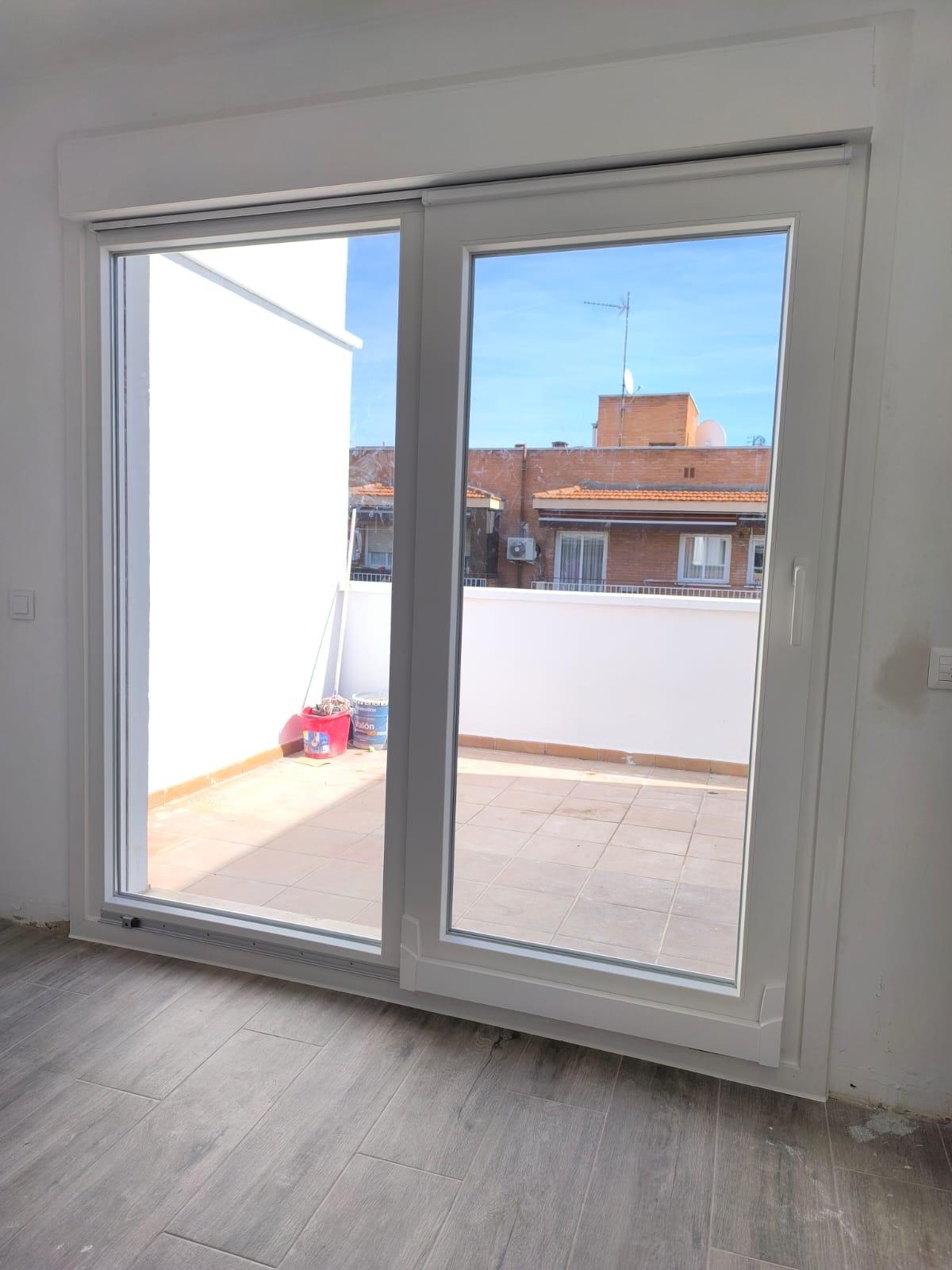 Cerramiento plegable terraza Comunidad de Madrid